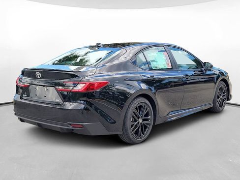New 2026 Toyota Camry SE w/ Convenience Package FWD image 4