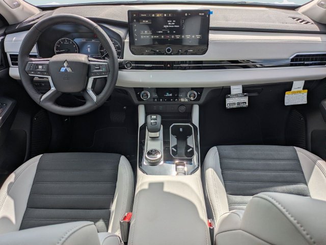 New 2026 Mitsubishi Outlander SE FWD image 16