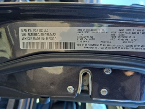 Used 2021 RAM 2500 Tradesman w/ Chrome Appearance Group image 38