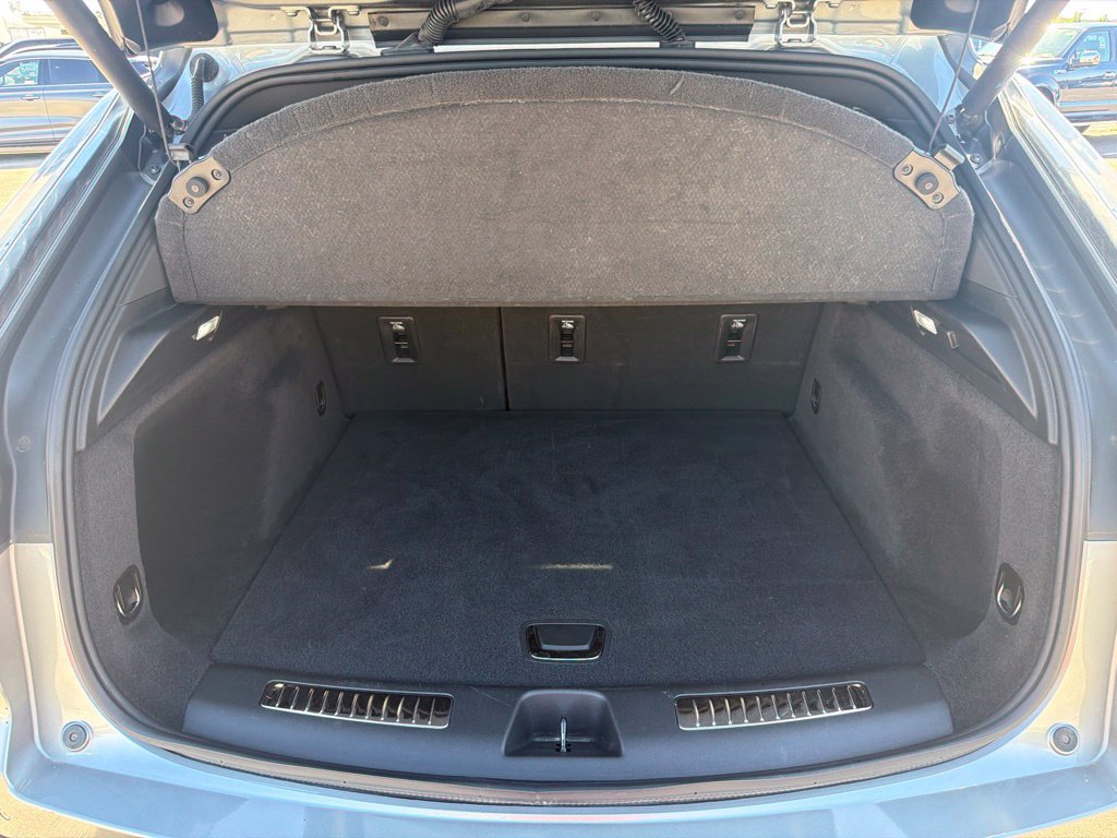 Used 2023 Cadillac XT4 Sport w/ Trailering Package AWD/4WD image 18