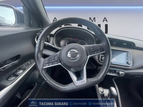 Used 2018 Nissan Kicks SR w/ Premium Package FWD image 13