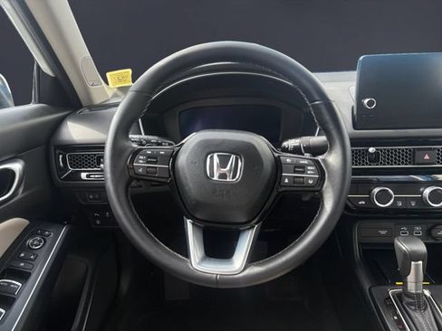 Used 2024 Honda Civic Touring image 12