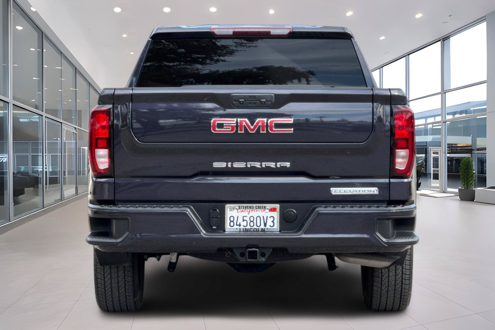 Used 2023 GMC Sierra 1500 Elevation RWD image 5