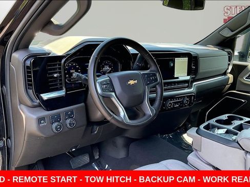 Used 2024 Chevrolet Silverado 2500 LT w/ Convenience Package AWD/4WD image 18
