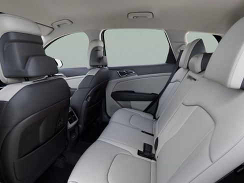 New 2026 Kia Sportage EX FWD image 18
