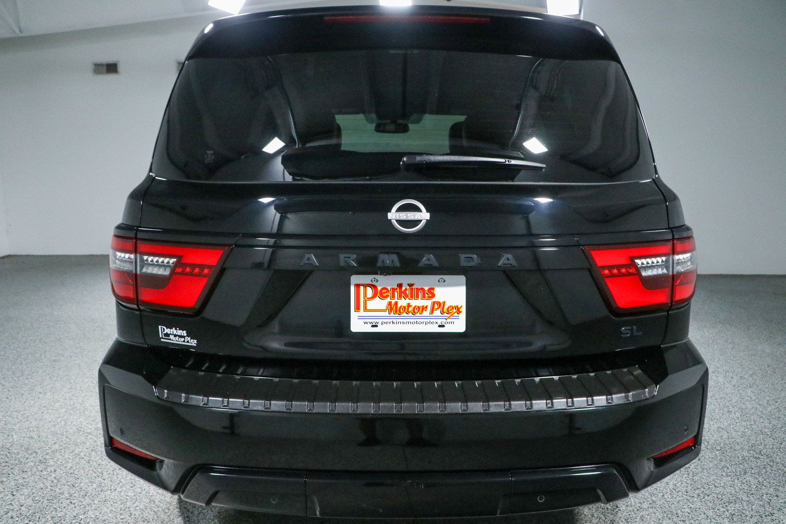 Used 2023 Nissan Armada SL w/ Midnight Edition Package AWD/4WD image 8