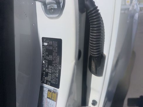Used 2014 Kia Soul FWD image 12