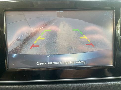 Used 2023 Nissan Versa S FWD image 20