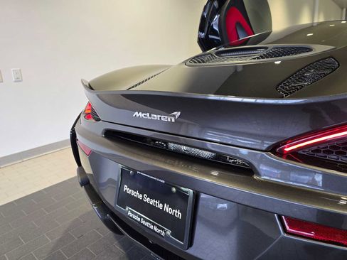 Used 2019 McLaren 570S image 19
