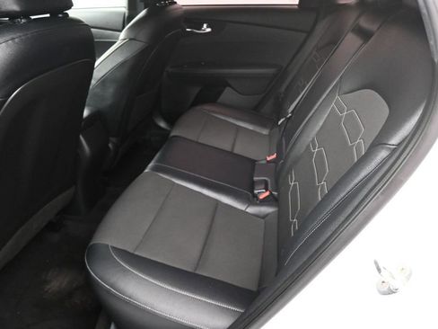 Used 2023 Kia Forte GT-Line w/ GT-Line Premium Package FWD image 17
