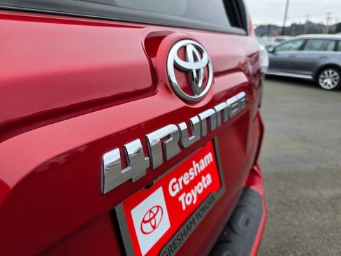 Used 2024 Toyota 4Runner SR5 Premium image 17