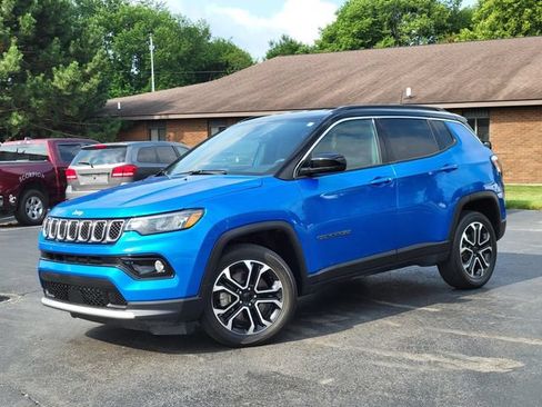 Used 2023 Jeep Compass Limited AWD/4WD image 1
