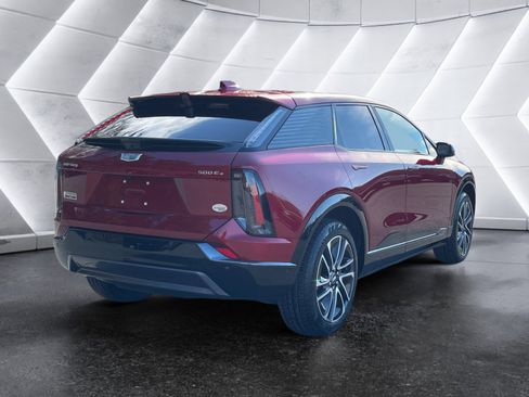 Certified 2025 Cadillac Optiq Sport 2 w/ LPO, Floor Liner Package image 6