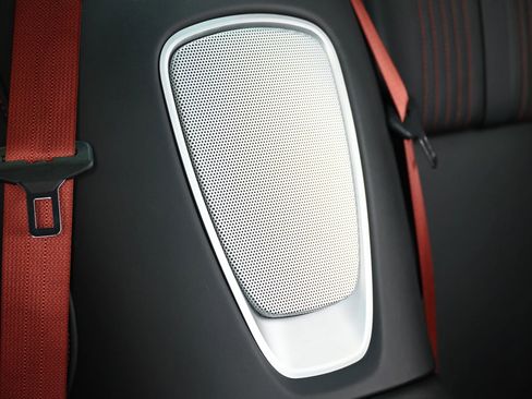 Used 2018 Aston Martin DB11 Coupe image 62