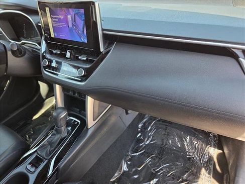 Used 2024 Toyota Corolla Cross XLE image 20