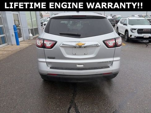 Used 2016 Chevrolet Traverse LT image 6