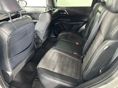 Used 2022 Mitsubishi Outlander SE AWD/4WD image 21
