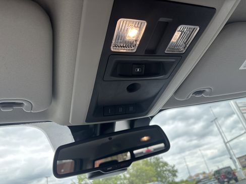 Used 2017 RAM 1500 Laramie w/ Convenience Group AWD/4WD image 33