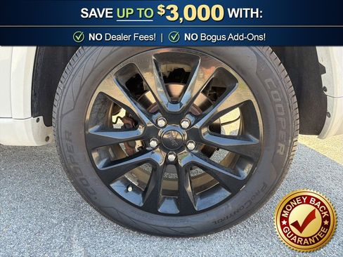 Used 2017 Jeep Grand Cherokee Altitude image 10