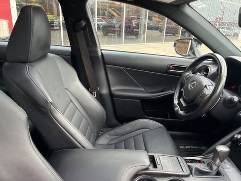 Used 2022 Lexus IS 350 F Sport image 10