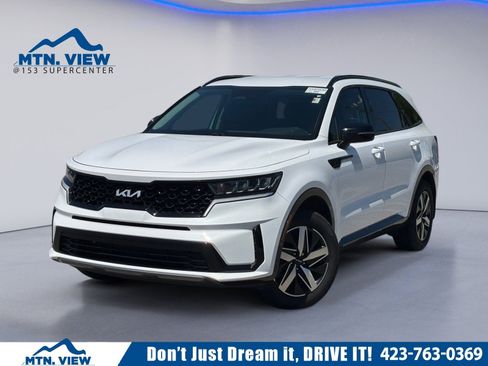 Used 2023 Kia Sorento S image 1