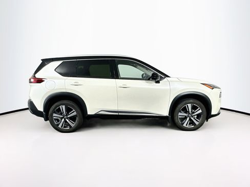 Used 2023 Nissan Rogue SL FWD image 10