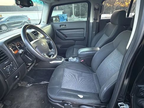 Used 2007 HUMMER H3 image 10