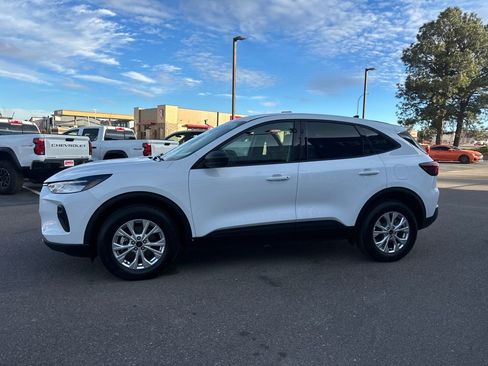 Used 2025 Ford Escape Active image 2