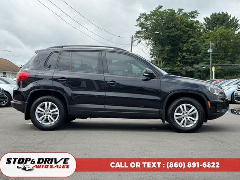 Used 2017 Volkswagen Tiguan S FWD image 4