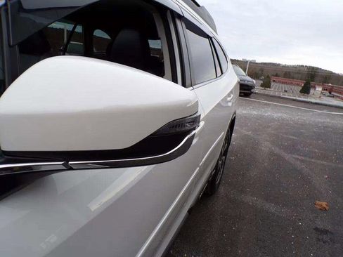 Used 2022 Subaru Outback Limited image 21