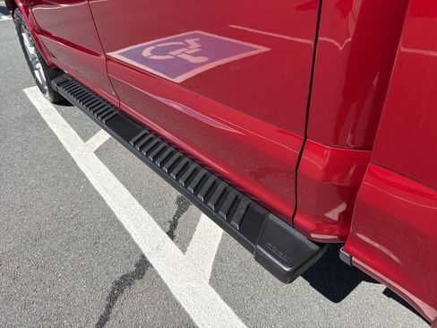 Used 2019 Ford F150 Lariat image 14