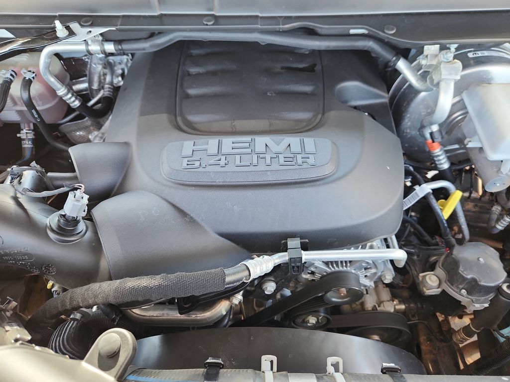 Certified 2025 RAM 2500 Big Horn AWD/4WD image 15
