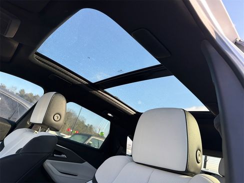 Used 2024 Acura ZDX A-Spec image 32