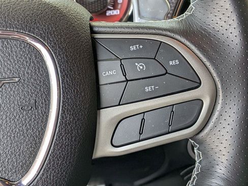 Used 2022 Dodge Challenger SRT Hellcat RWD image 18