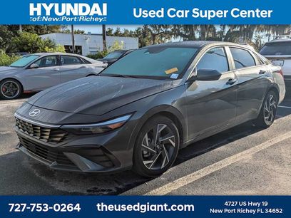 Used 2024 Hyundai Elantra SEL w/ Convenience Package