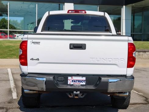Used 2019 Toyota Tundra SR5 w/ SR5 Upgrade Package AWD/4WD image 4