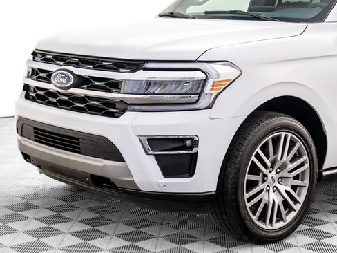 Used 2023 Ford Expedition Limited image 38