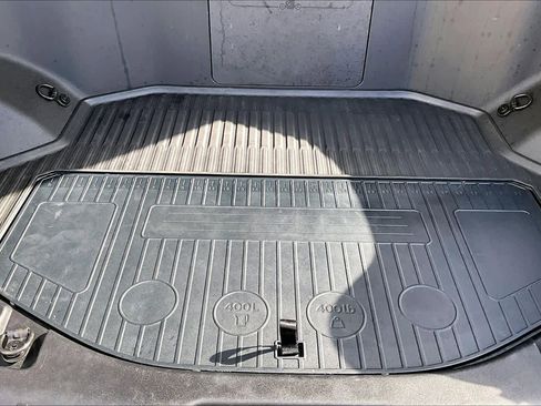 Used 2025 Ford F150 Lightning Flash image 36