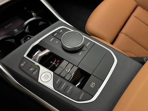 Used 2026 BMW 330i Sedan w/ Premium Package RWD image 17
