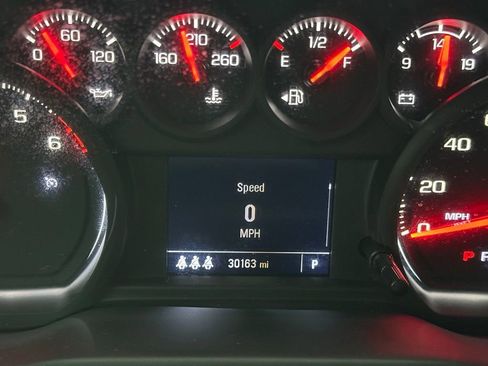 Used 2024 Chevrolet Silverado 1500 Custom image 23