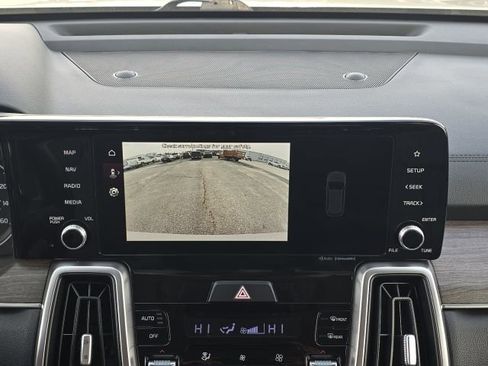 Used 2022 Kia Sorento EX w/ Panoramic Sunroof Package image 36