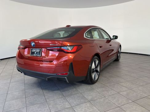 Used 2023 BMW i4 eDrive35 w/ Premium Package RWD image 9