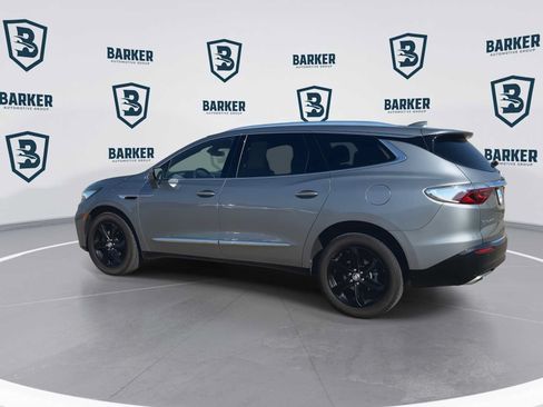 Used 2024 Buick Enclave Essence w/ Experience Buick Package AWD/4WD image 7