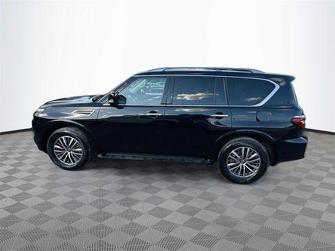 Used 2023 Nissan Armada SL image 9