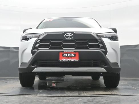 Used 2026 Toyota Corolla Cross L image 25
