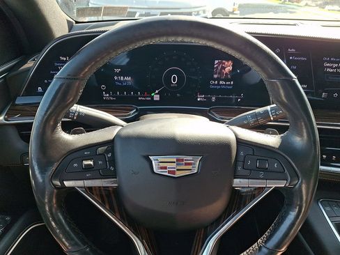 Used 2023 Cadillac Escalade ESV Luxury AWD/4WD image 23