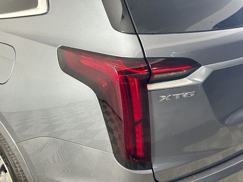 Used 2020 Cadillac XT6 Premium Luxury image 36