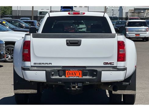 Used 2011 GMC Sierra 3500 Denali image 6