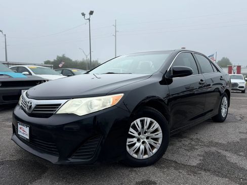 Used 2013 Toyota Camry FWD image 11