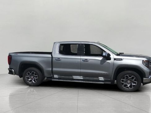 Used 2026 GMC Sierra 1500 SLT w/ SLT Premium Plus Package AWD/4WD image 4